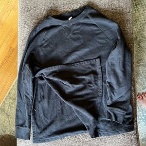 Maternity sweatshirt from old navy. Worn once.